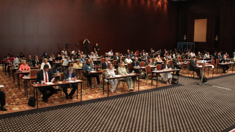 dogu-akdeniz-karadeniz-konferansi25-basladi-akdeniz-karadeniz-omuz-omuza-yoht